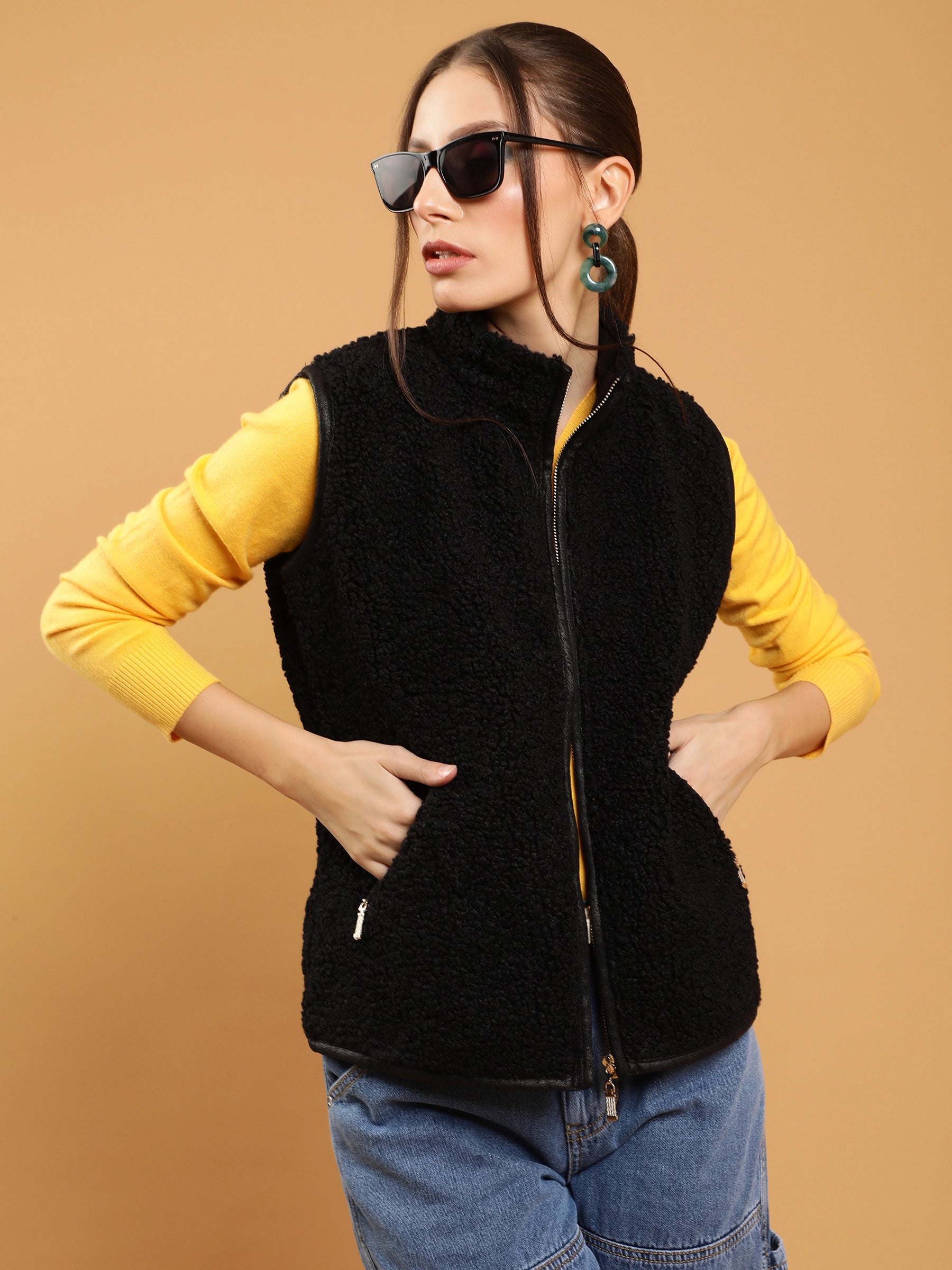Black Fleece Slim Fit Zipper Jacket - Global Republic