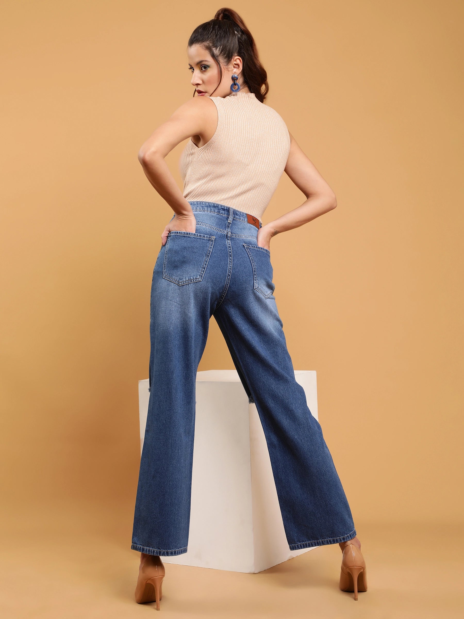 Distressed Knee Straight Leg Jeans - Global Republic