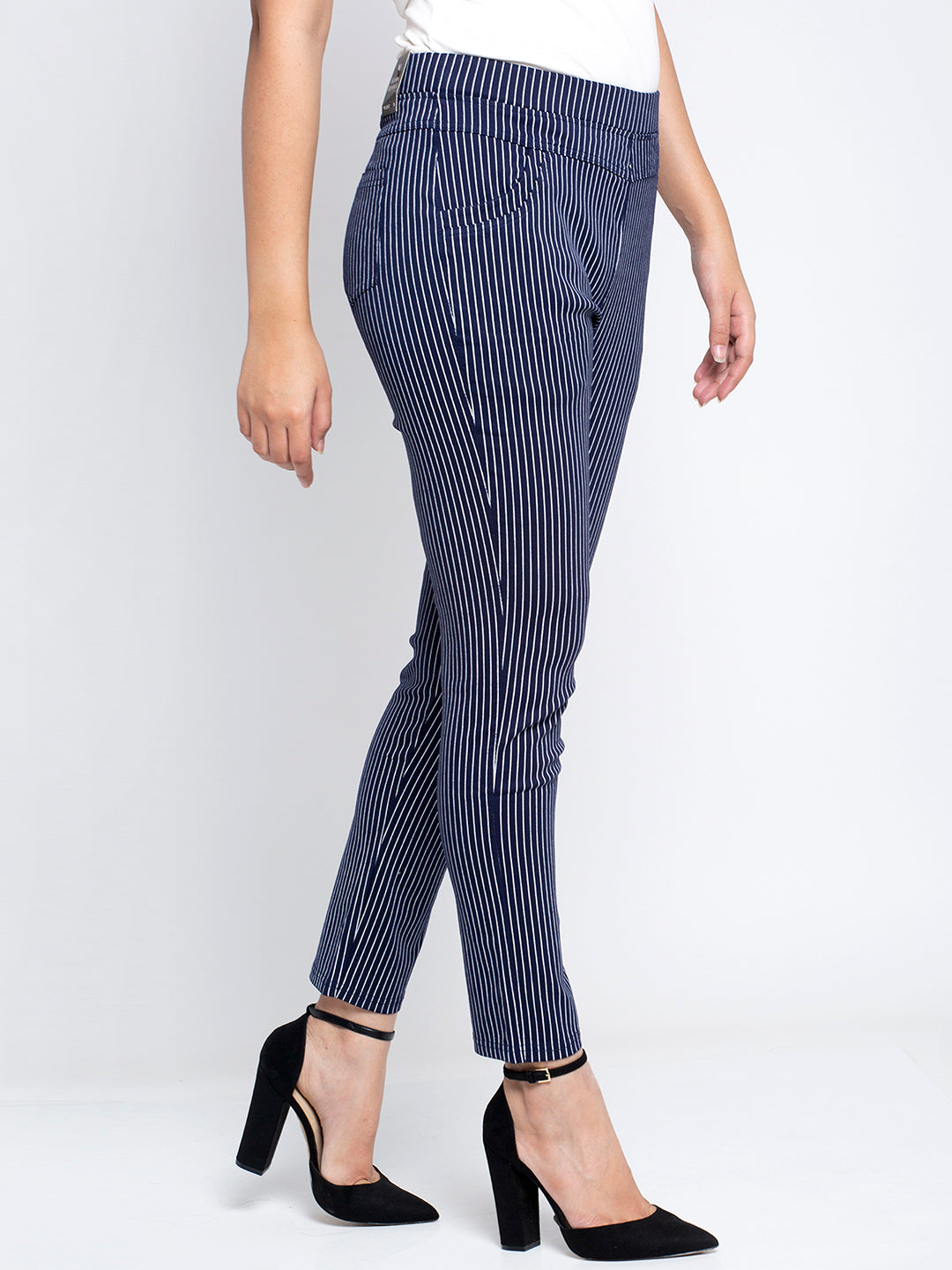 women navy striped jegging