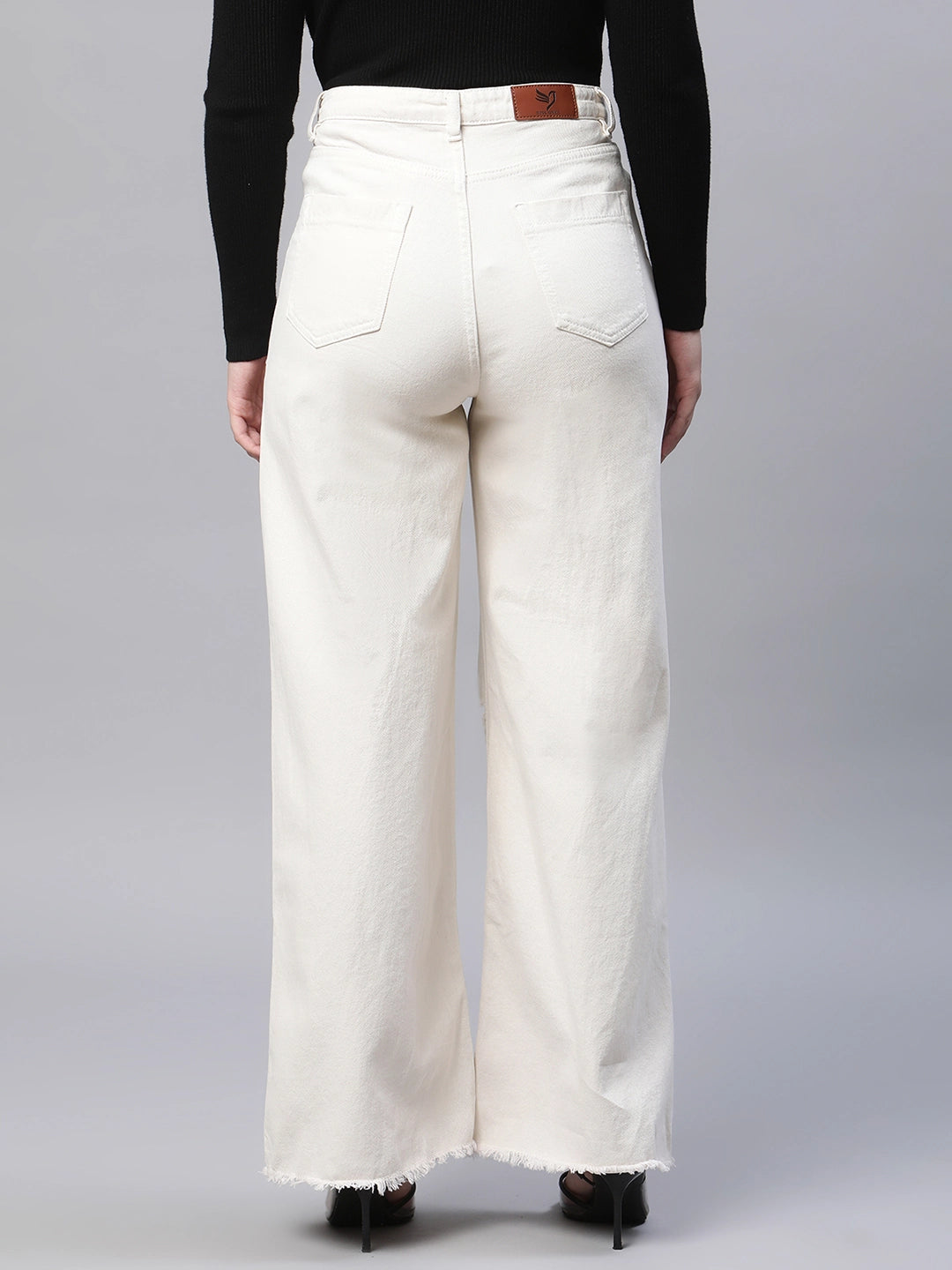 women off white jeans