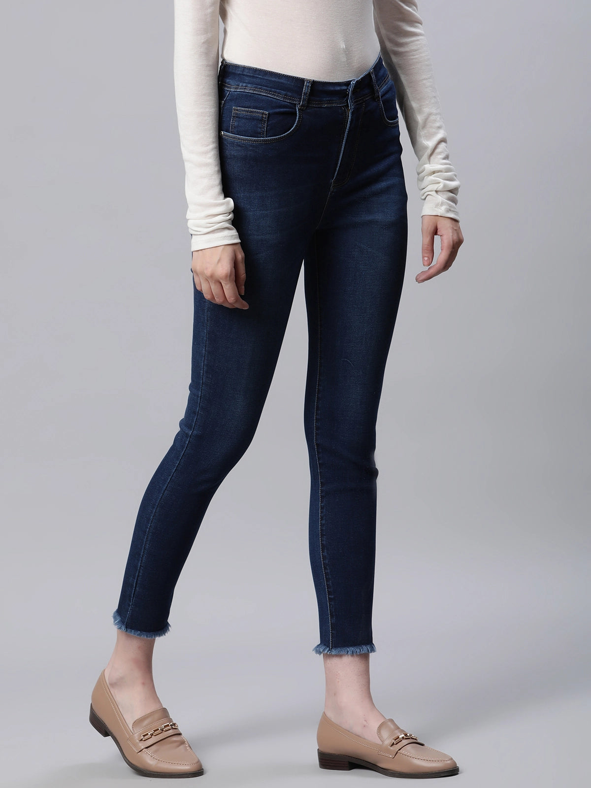 Women Lightly Washed Mid Rise Dark Blue Skinny Jeans