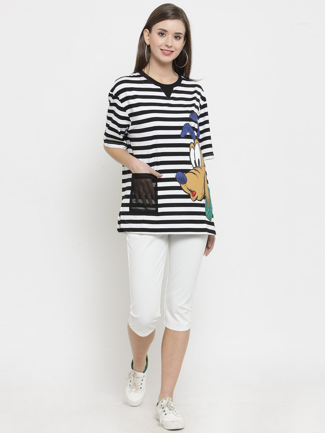 Women Black Striped Round Neck Regular Fit T-Shirts
