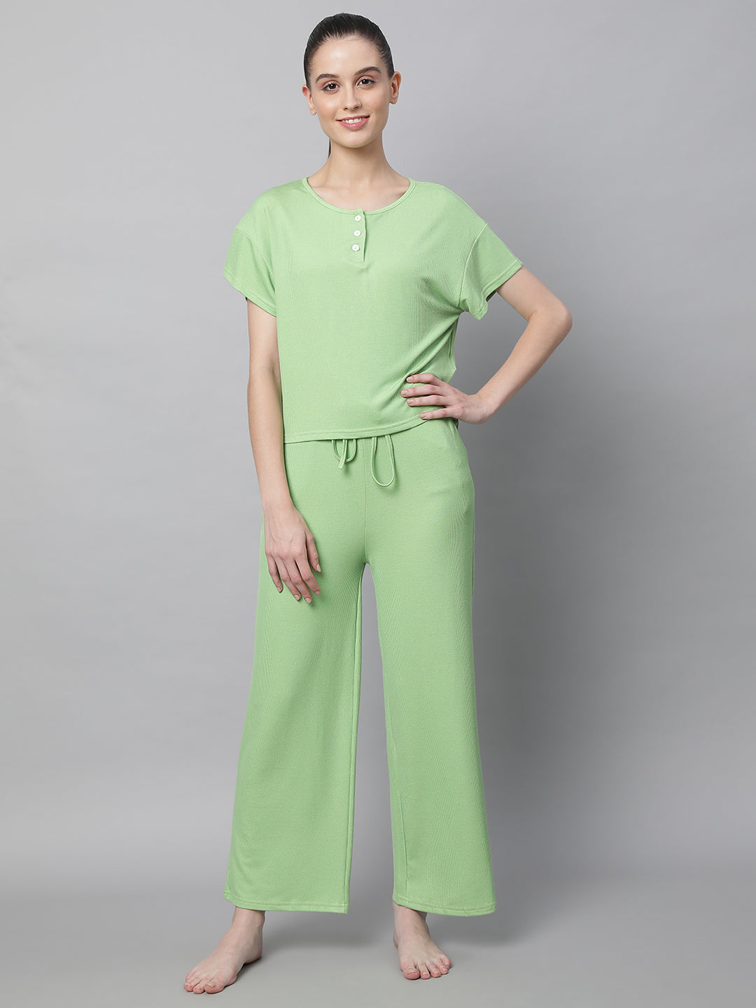 Women Green Hosiery Solid Night Suit - Global Republic