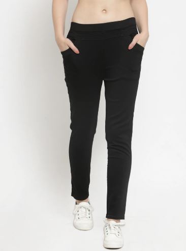Plain Black Mid-Rise Jegging