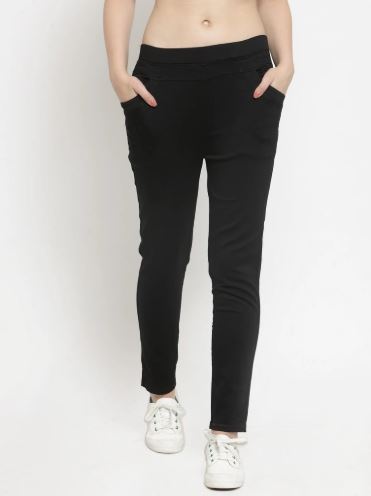 Plain Black Mid-Rise Jegging