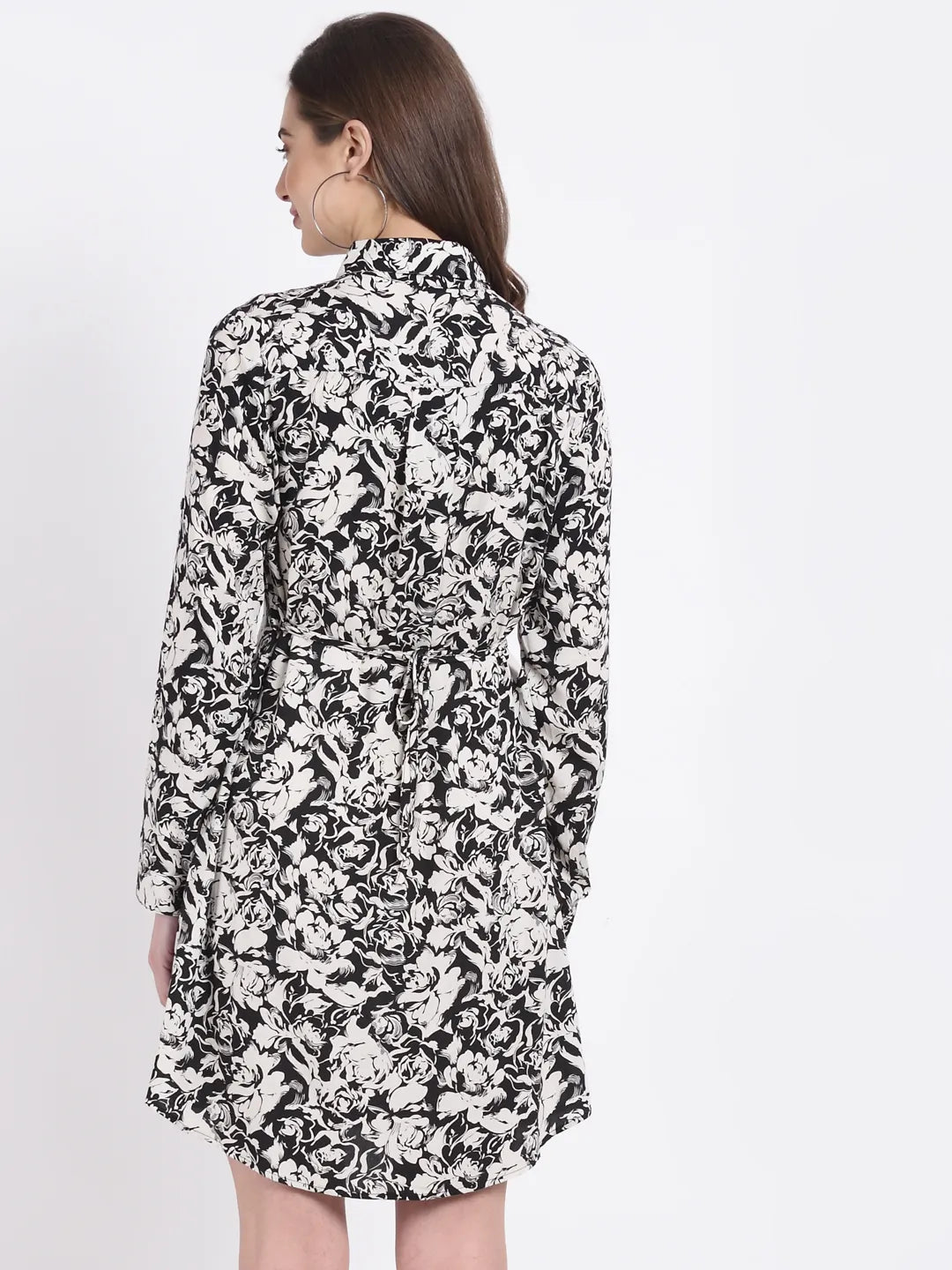 Women Straight Fit Floral Printed Black Tunic - Global Republic