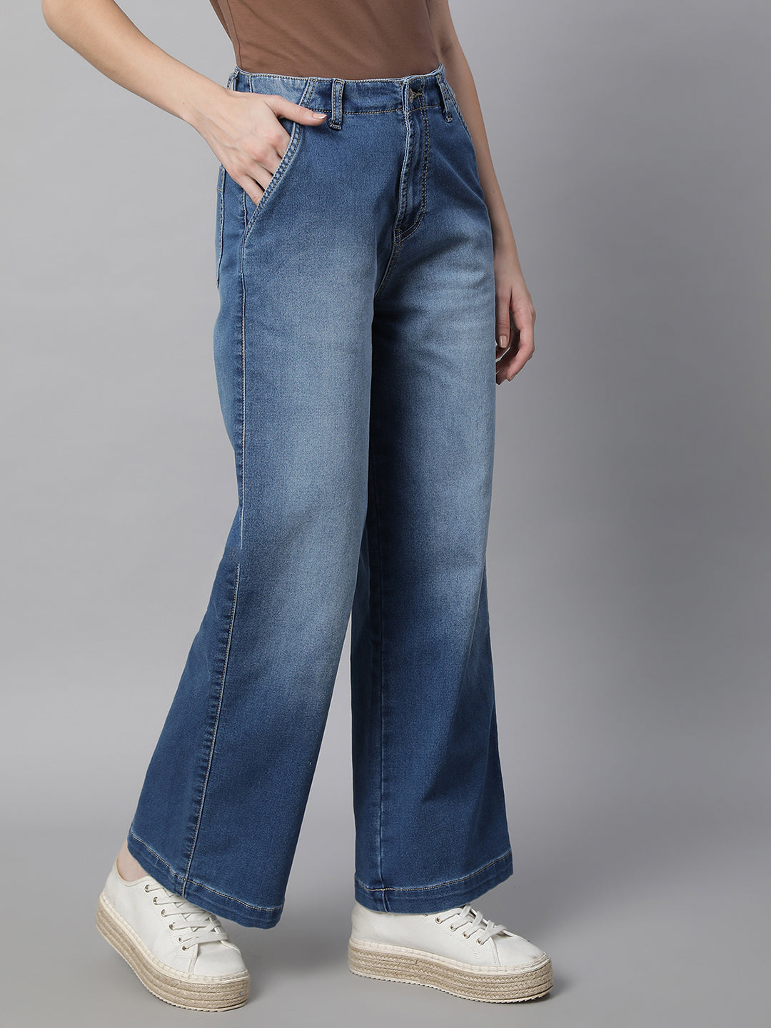 Women Light Blue Loose Fit Wide Leg Stretchable Jeans - Global Republic