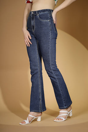 Women Blue Skin Fit Flared Leg Stretchable Jeans