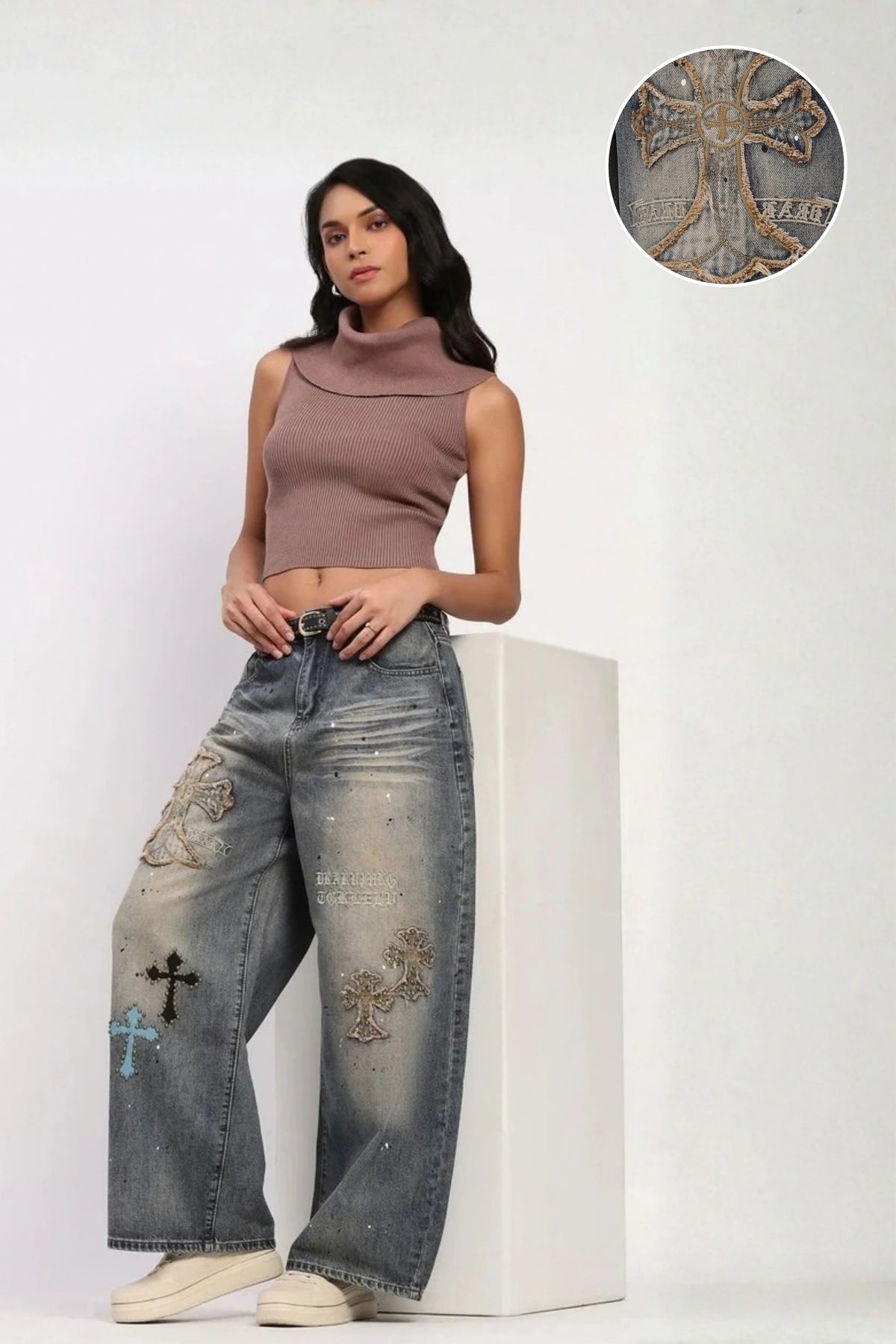 Embellished Baggy Fit Jeans