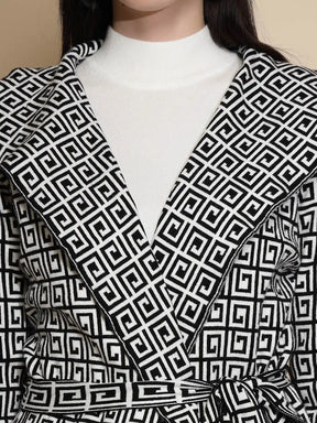 Black & White Check Full Sleeve Notched Lapel Collar Neck Winter Wrap Coat