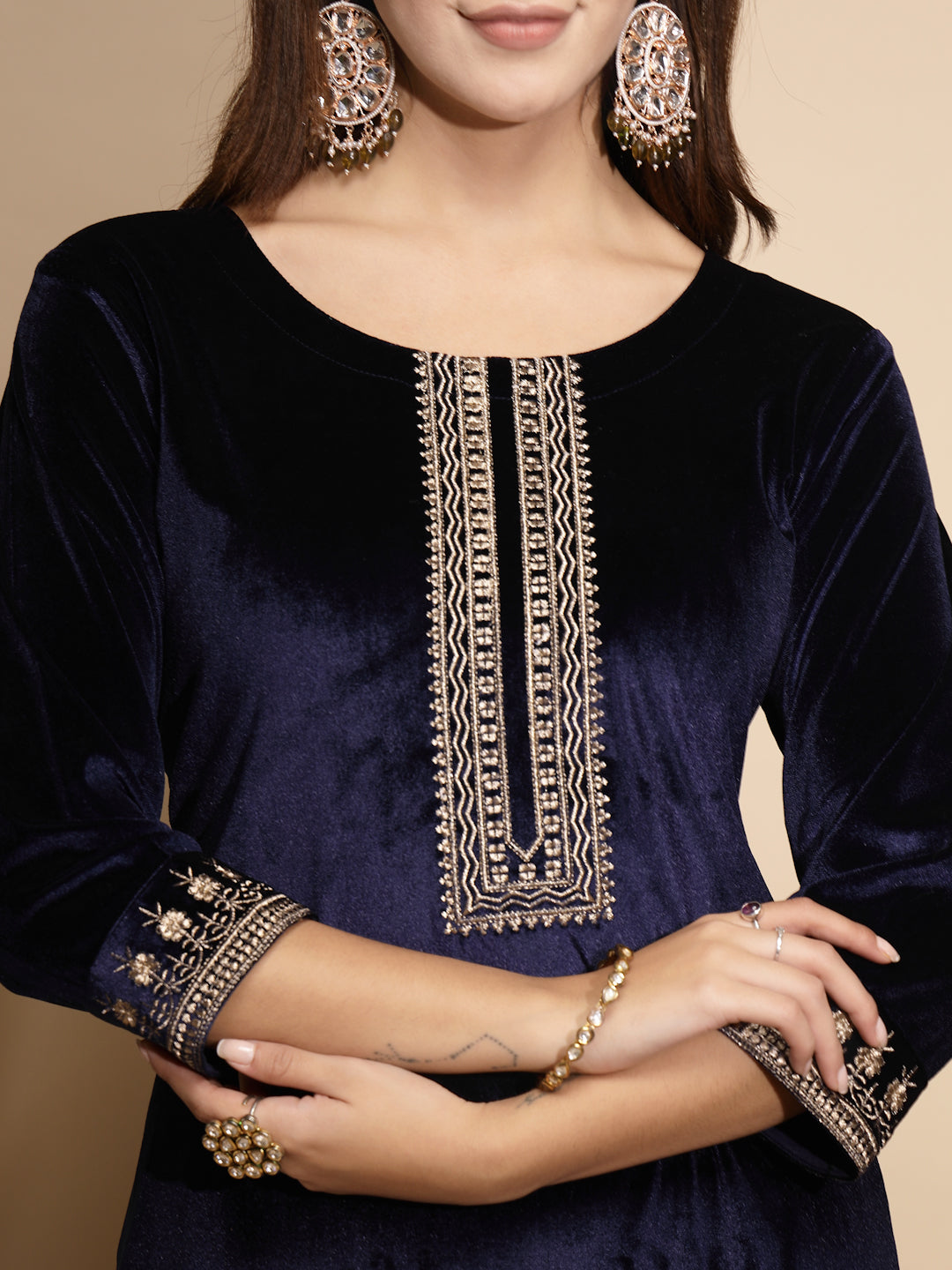 Navy Blue Embellished Velvet Kurta