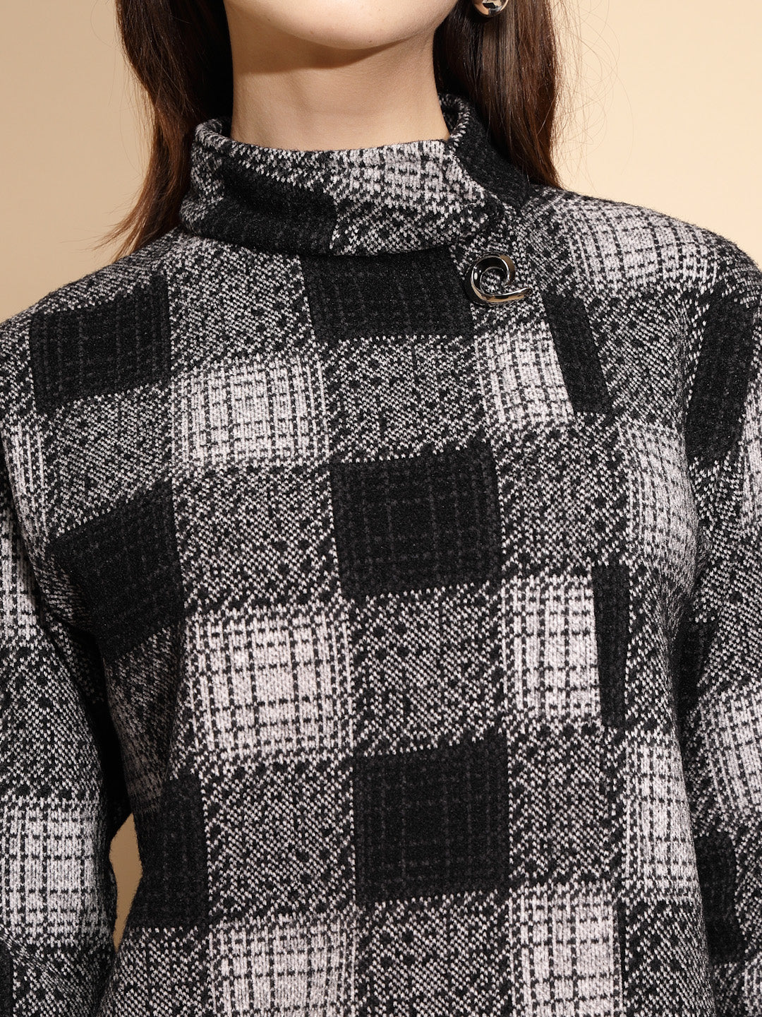 Women Black Checkered Turtle Neck Full Sleeve Loose fit Co-ord Set