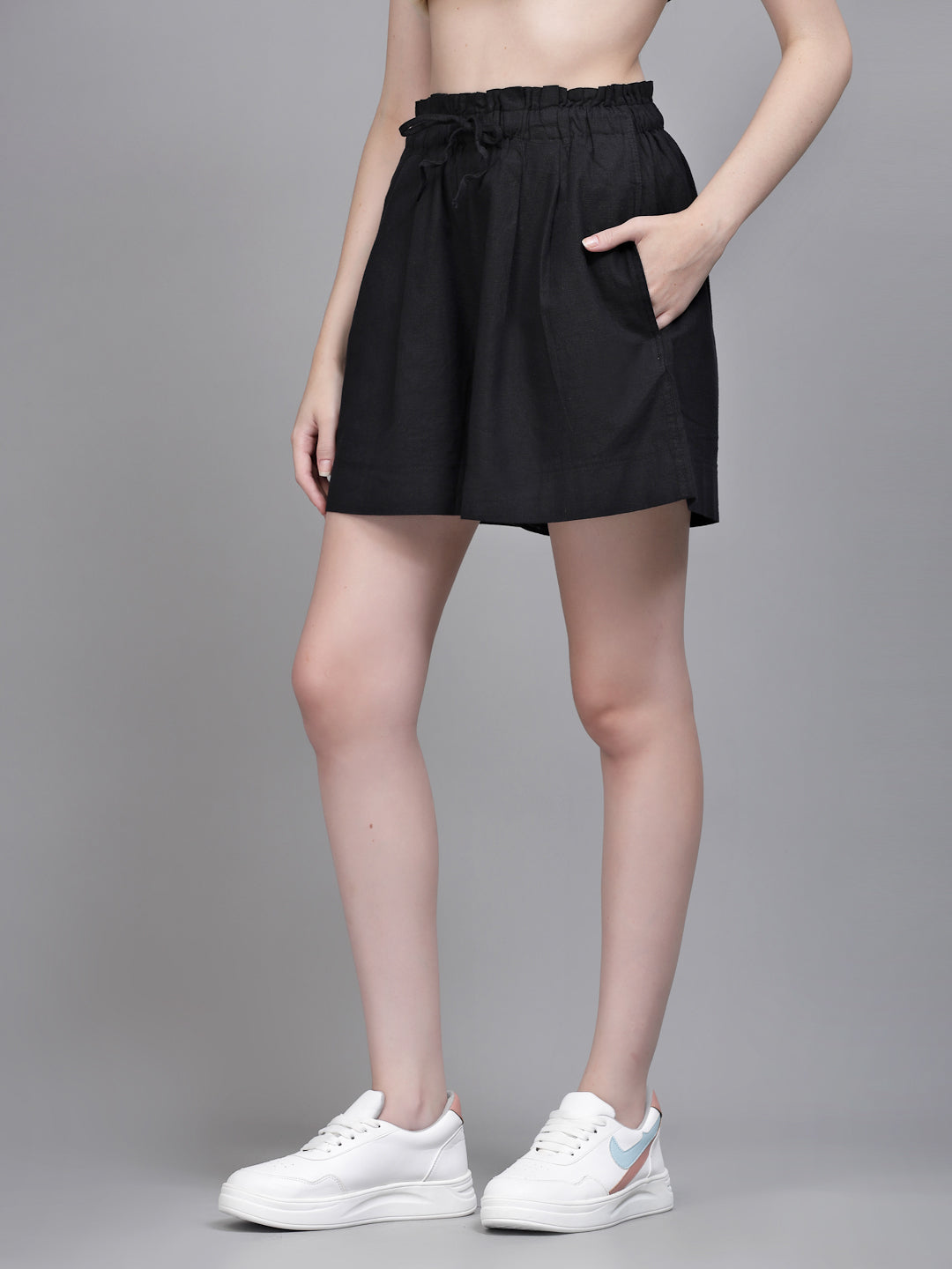 Women Black Cotton Solid Mid Rise Regular Fit Shorts