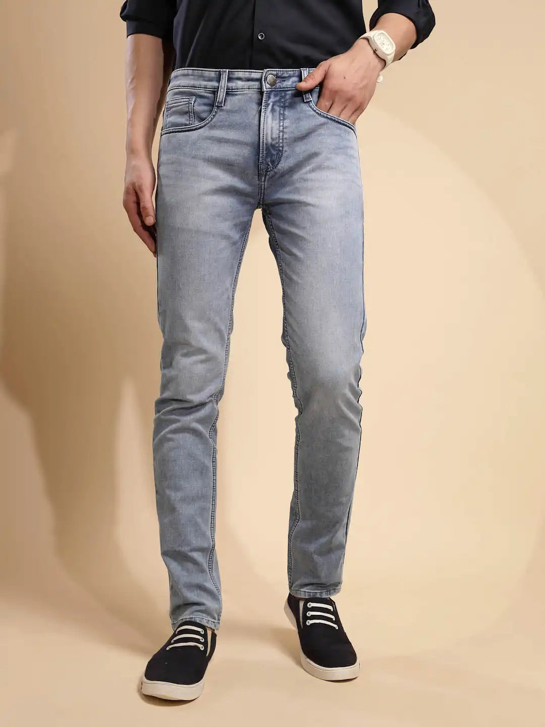 Light Blue Solid Mid Rise Straight fit Denim Jeans