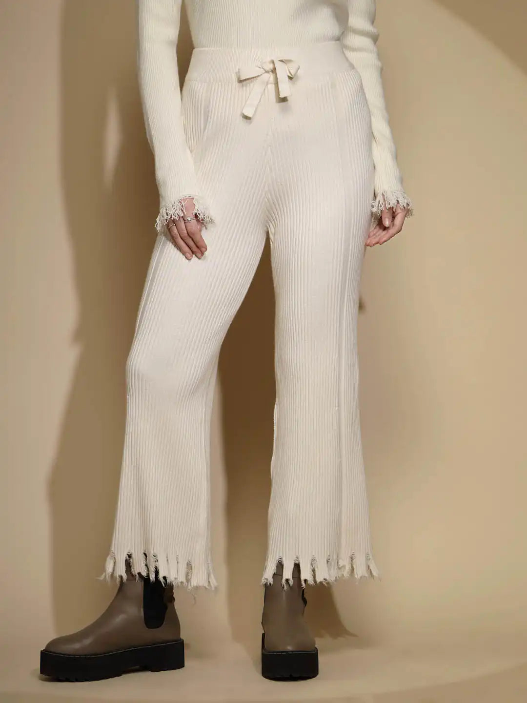 Off White Solid Viscose Blend High Rise Fringed Lower - Global Republic