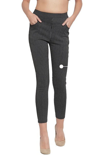 Women Black Mid-Rise Cropped Length Striped Stretchable Jegging