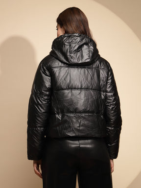 Women Black Solid Full Sleeve Hooded Jacket