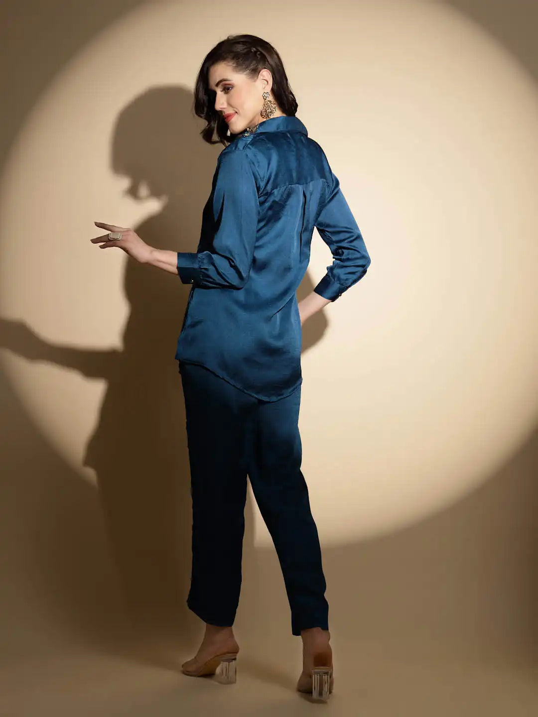 Teal Embroidered Three Quarter Sleeves Collar Neck Tunic Set - Global Republic