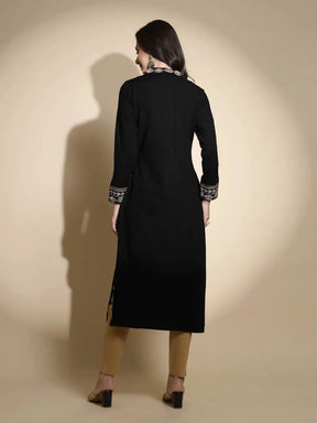 Black Embroidered Full Sleeve V-Neck Woolen Kurta