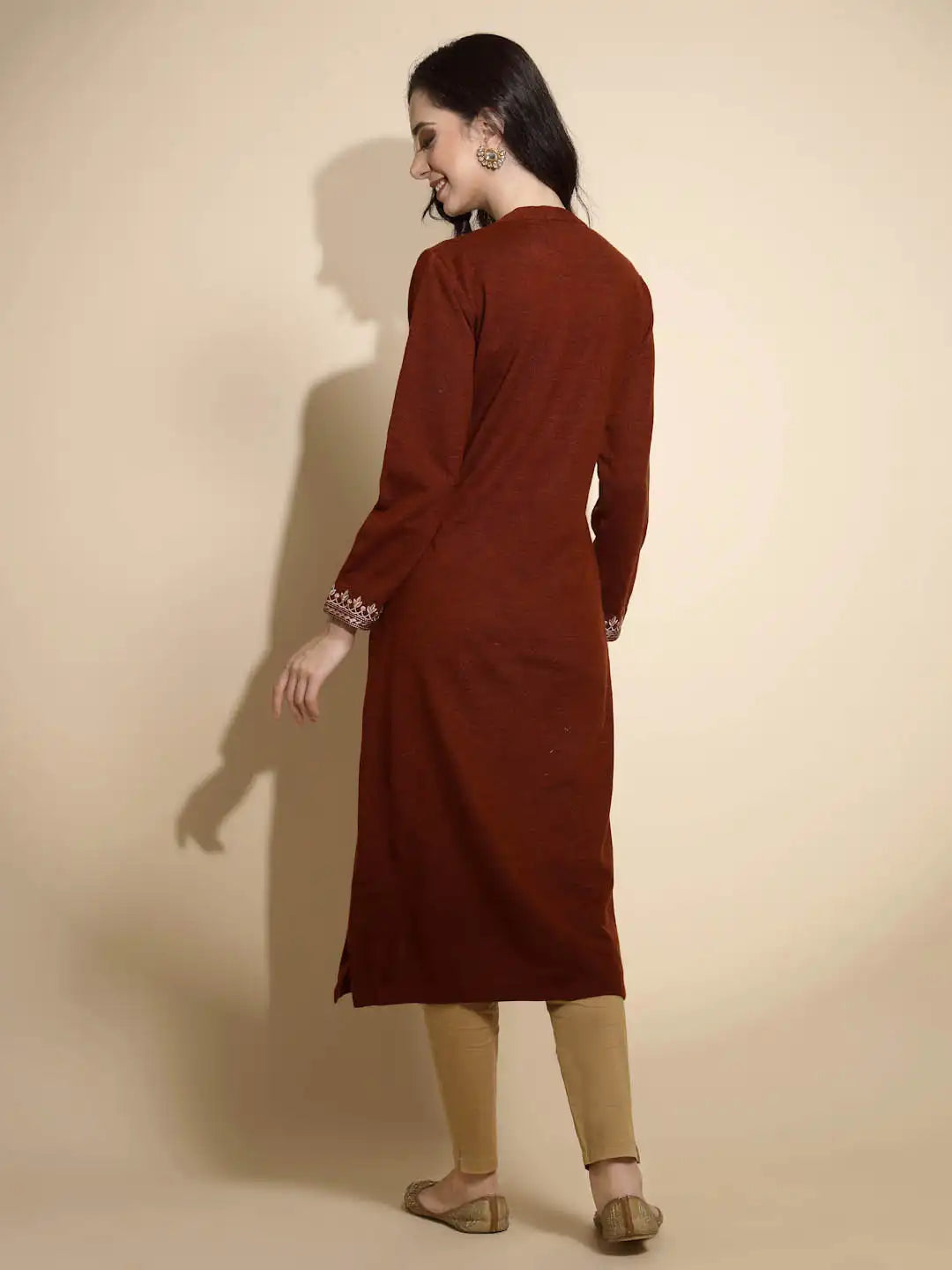 Rust Embroidered Full Sleeve Collared With V-Neck Woolen Kurta