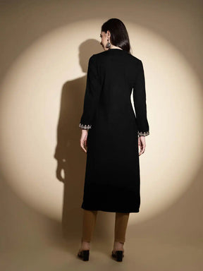 Black Embroidered Full Sleeve Round With V-Neck Woolen Kurta