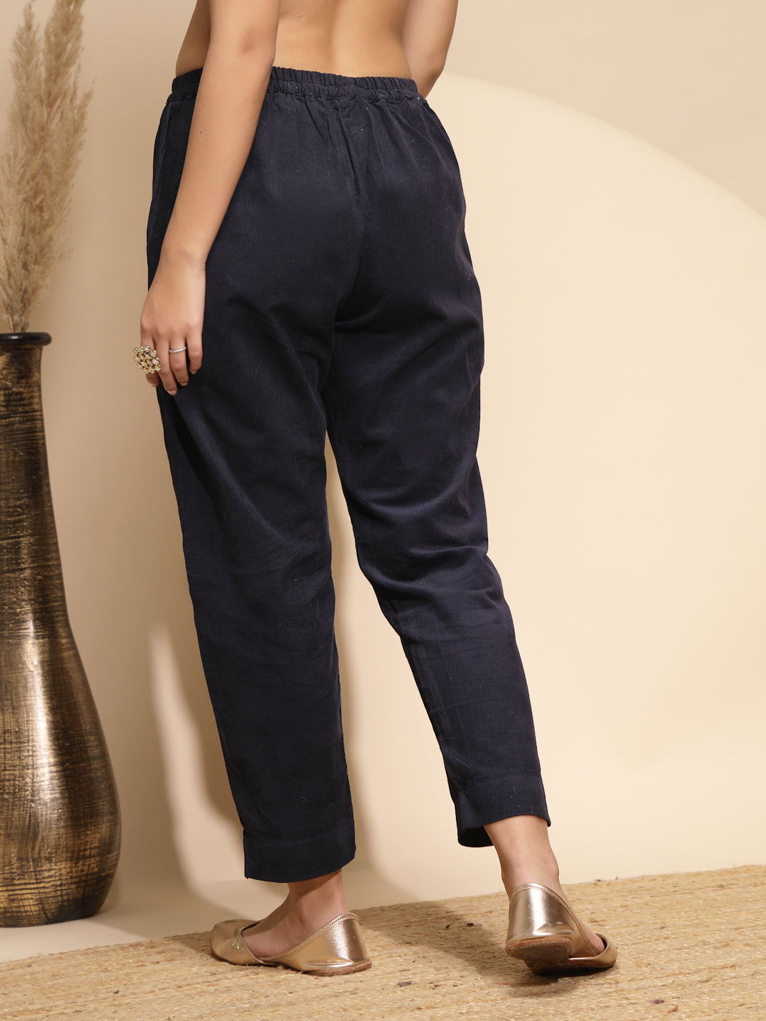 Blue Solid Cotraise Mid Rise Loose fit Pants For Women