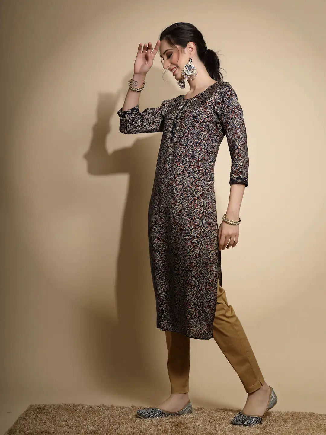 Blue Embroidered Three Quarter Sleeves Round Neck Cotton Blend Kurta - Global Republic