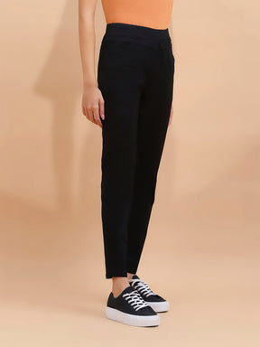 Black High Rise Stretchable Ankle Length Jegging