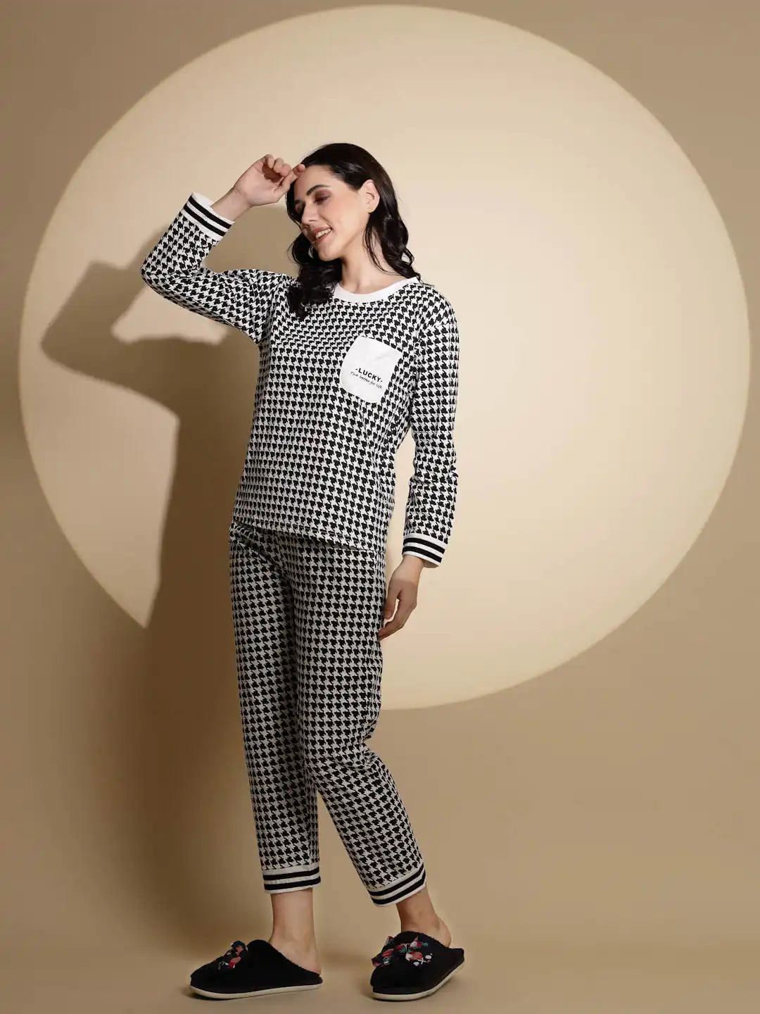 Black Hosiery Abstract Print Top & Pyjama Night Suit Set
