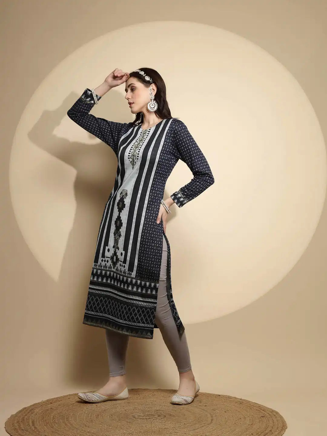 Blue Embellished Full Sleeve Crew Neck Woolen Kurta - Global Republic