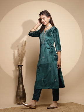 Green Embroidery Full Sleeve V-Neck With Velvet Kurta For Women