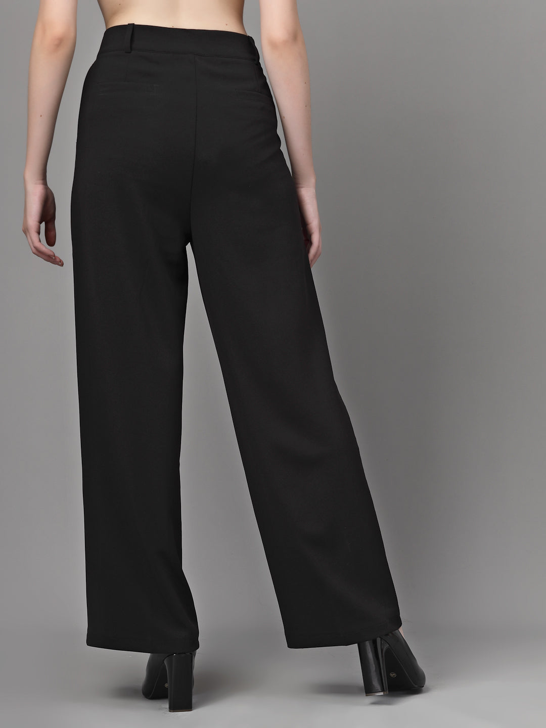 Women Black Solid Straight Fit Trouser