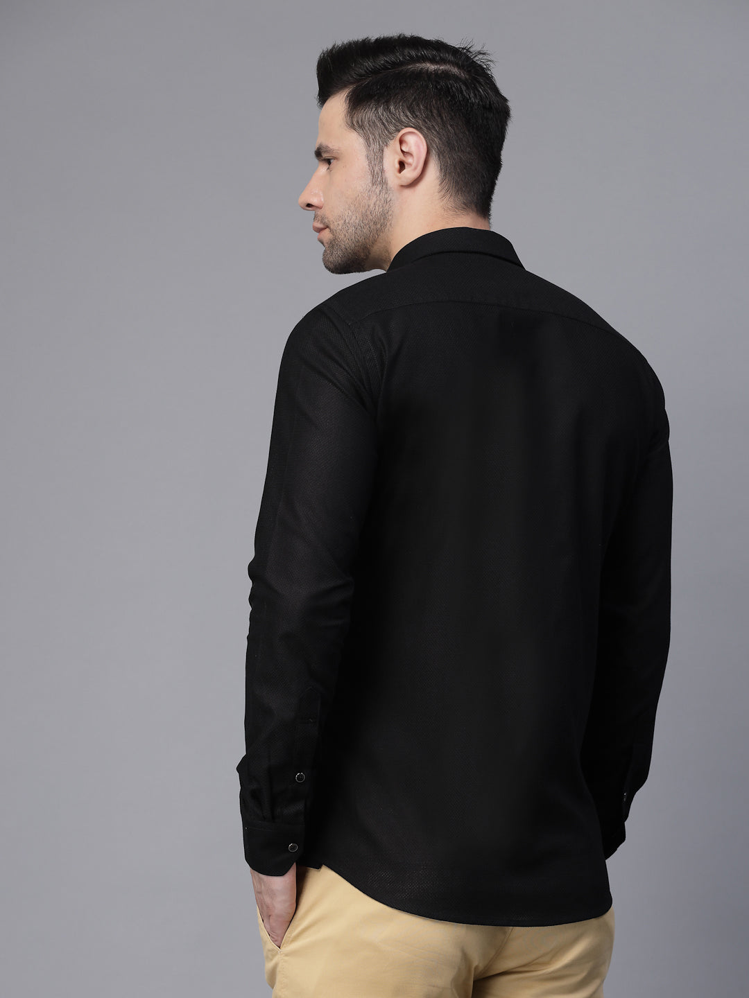 Mens Black Full Sleeve Solid Slim Fit Shirt - Global Republic