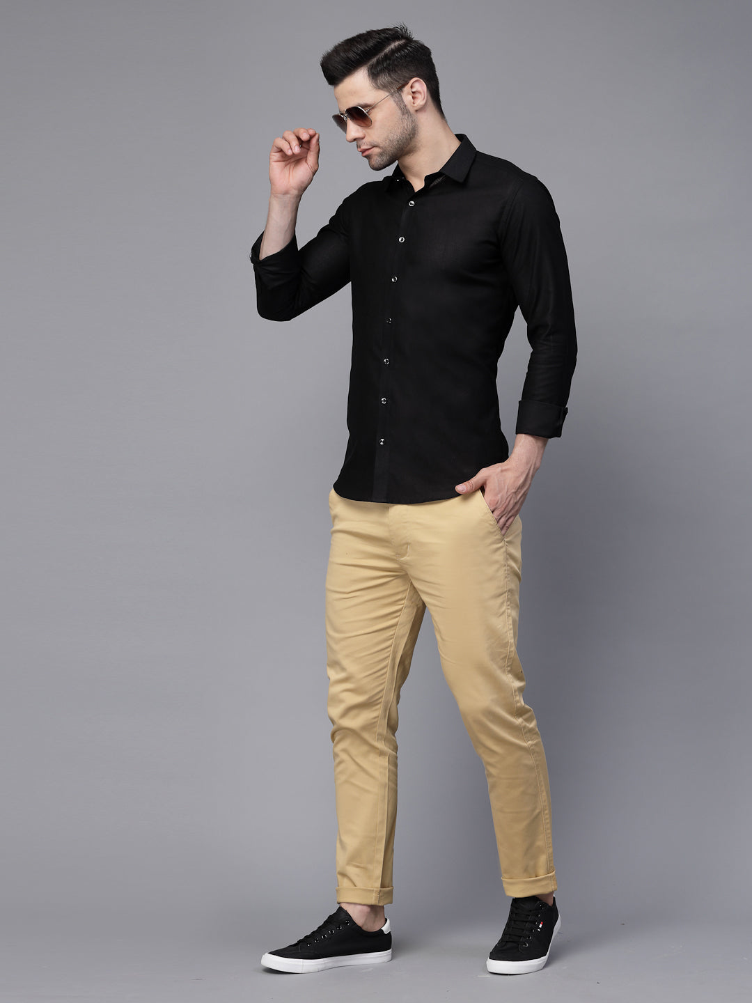 Mens Black Full Sleeve Solid Slim Fit Shirt - Global Republic
