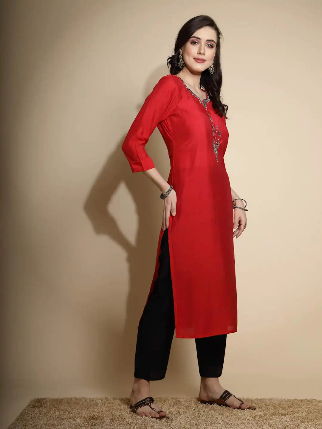 Red Embroidered Three Quarter Sleeves Round With V Neck Cotton Blend Kurta - Global Republic