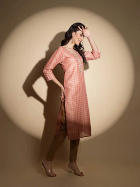 Peach Embroidered Three Quarter Sleeves Round Neck Cotton Blend Kurta