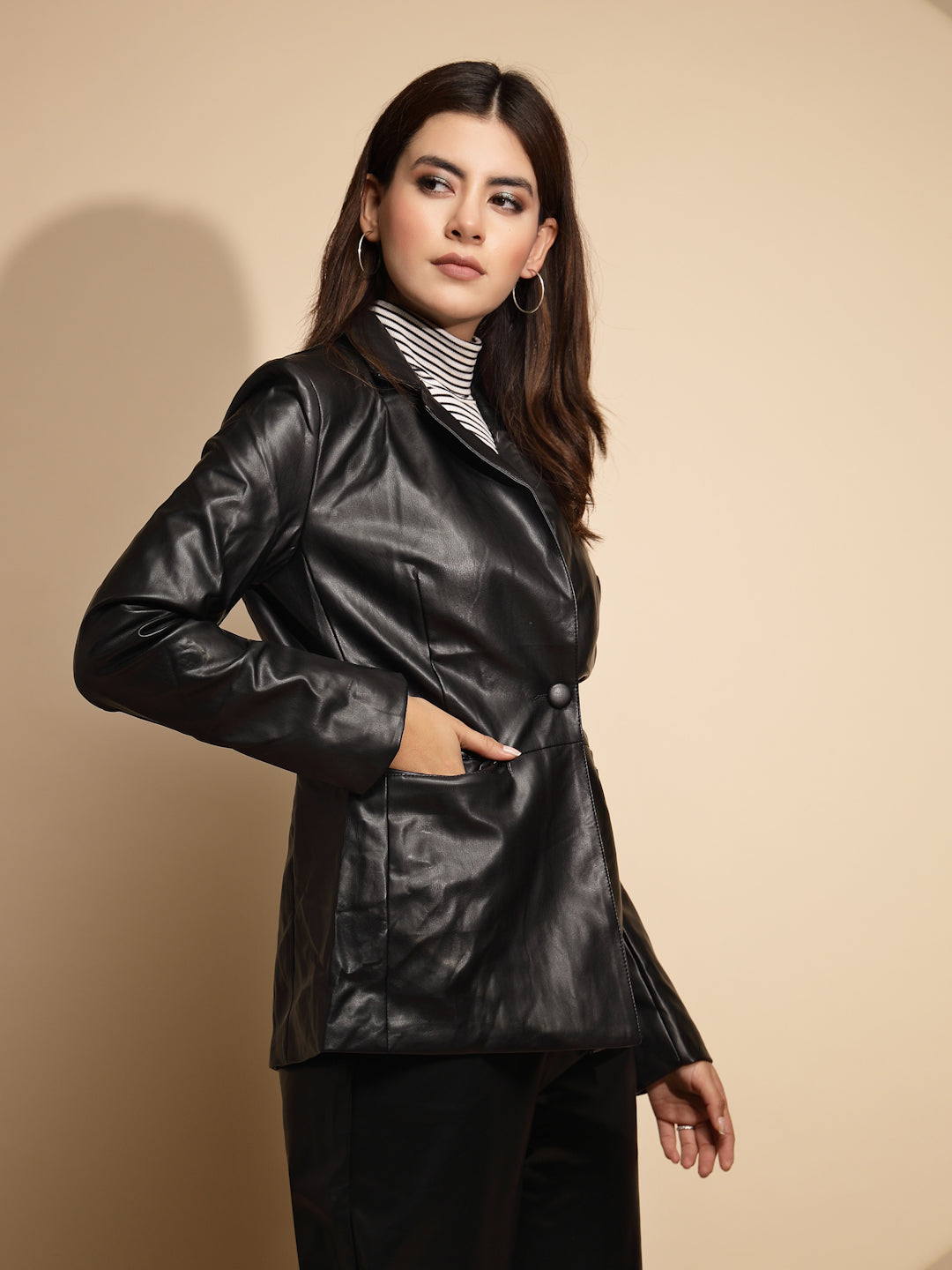Women Black Solid Collared Neck Full Sleeve Leather Coat - Global Republic