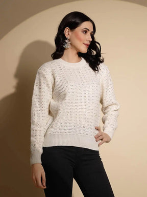 Off White Solid Full Sleeve Crew Neck Knitted Pullover
