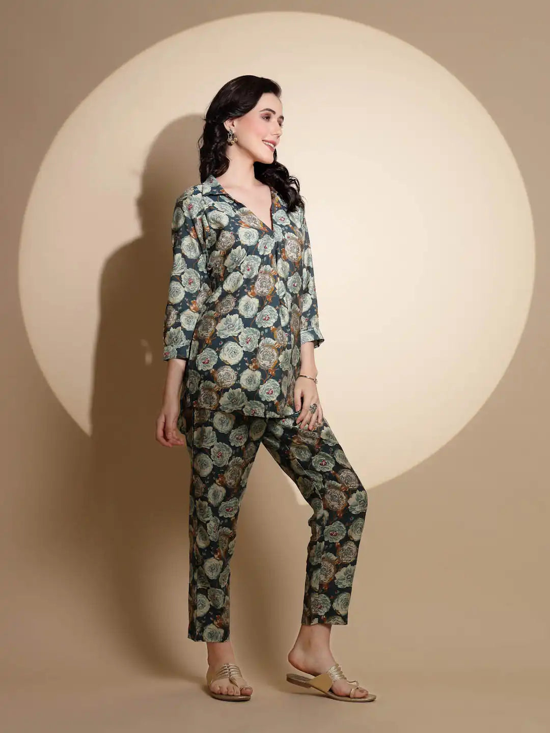 Green Floral Print Three Fourth Sleeve V-Neck Tunic Set