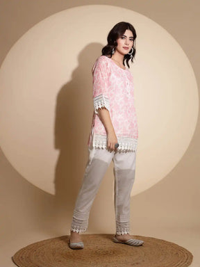 Pink Floral Print Three Fourth Sleeve Round Neck Tunic Set