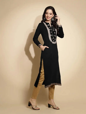 Black Embroidered Full Sleeve Round With V-Neck Woolen Kurta