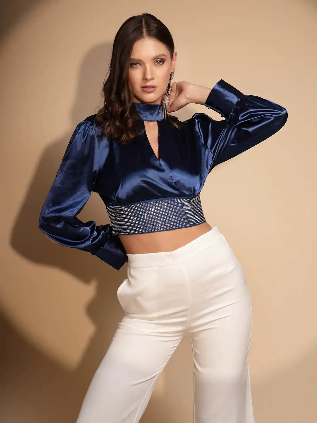 Women's Solid Keyhole Blue Blouson Top