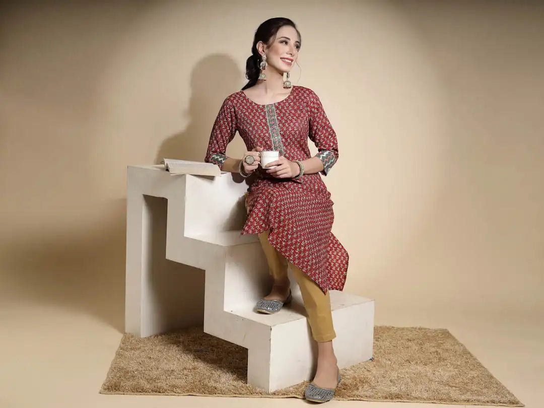 Maroon Printed Three Quarter Sleeves Round Neck Cotton Blend Kurta - Global Republic