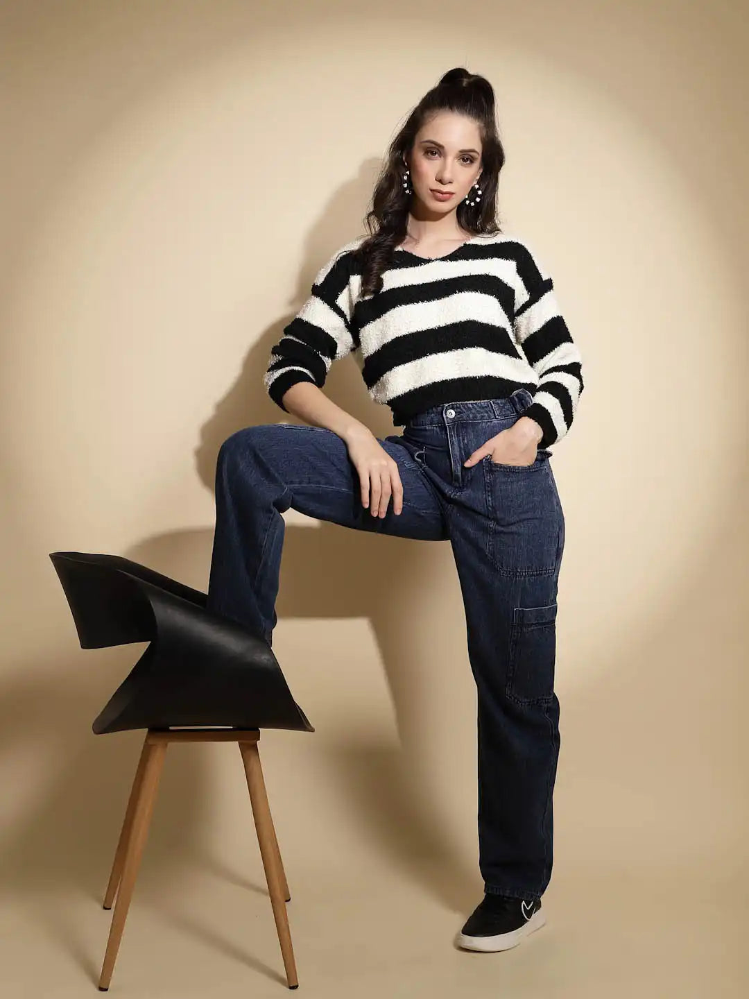Blue Solid Relaxed fit Mid Rise jeans