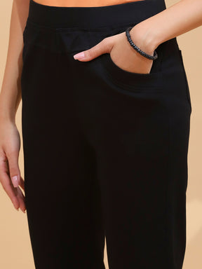 Black High Rise Stretchable Ankle Length Jegging