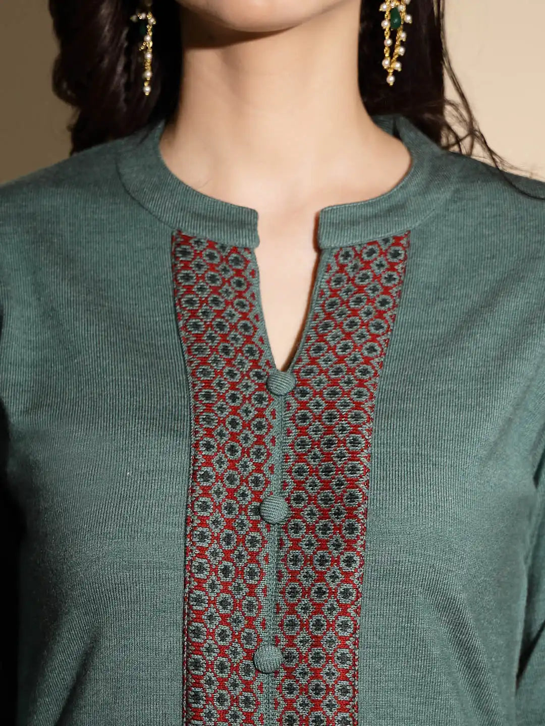 Green Abstract Print Full Sleeve Round With V-Neck Woolen Kurta