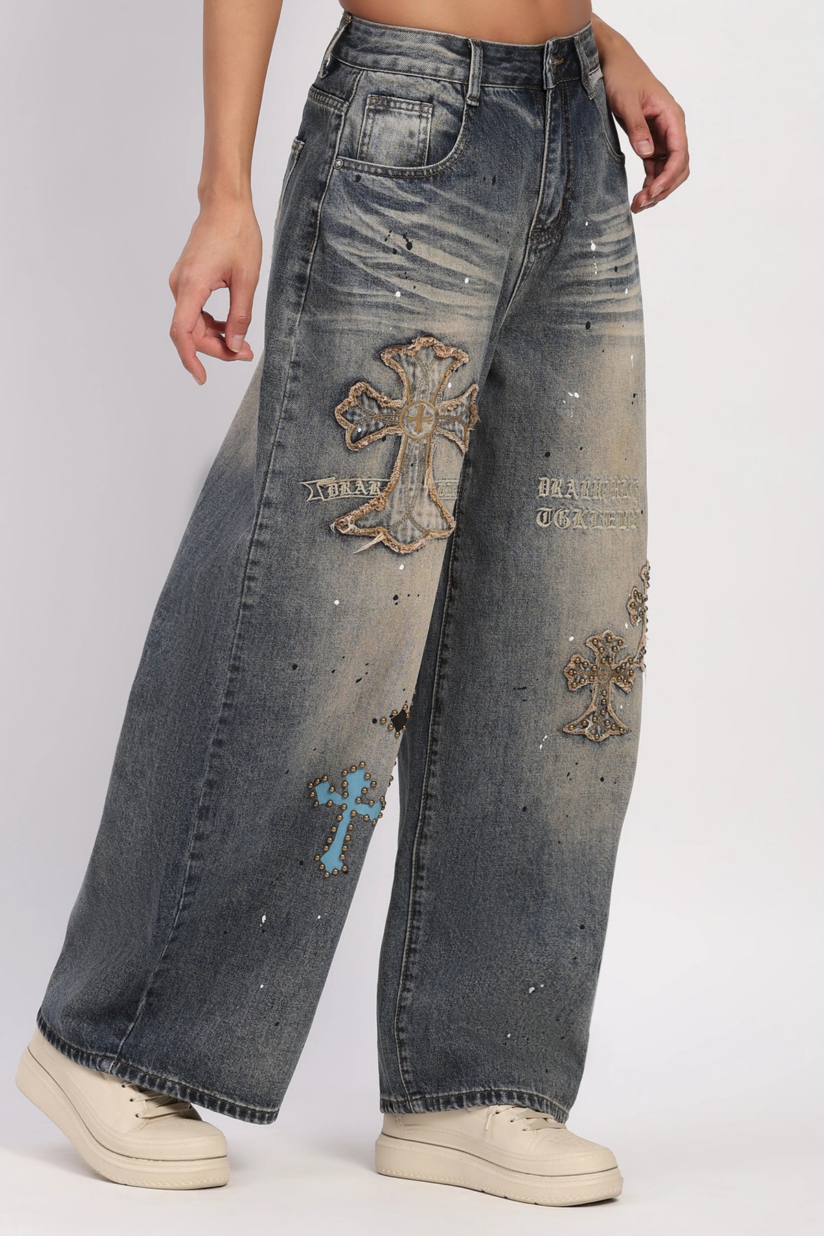 Embellished Baggy Fit Jeans