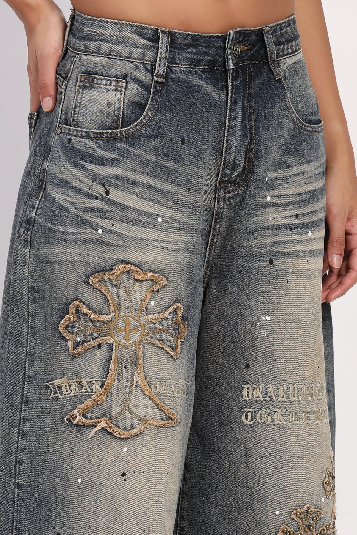 Embellished Baggy Fit Jeans