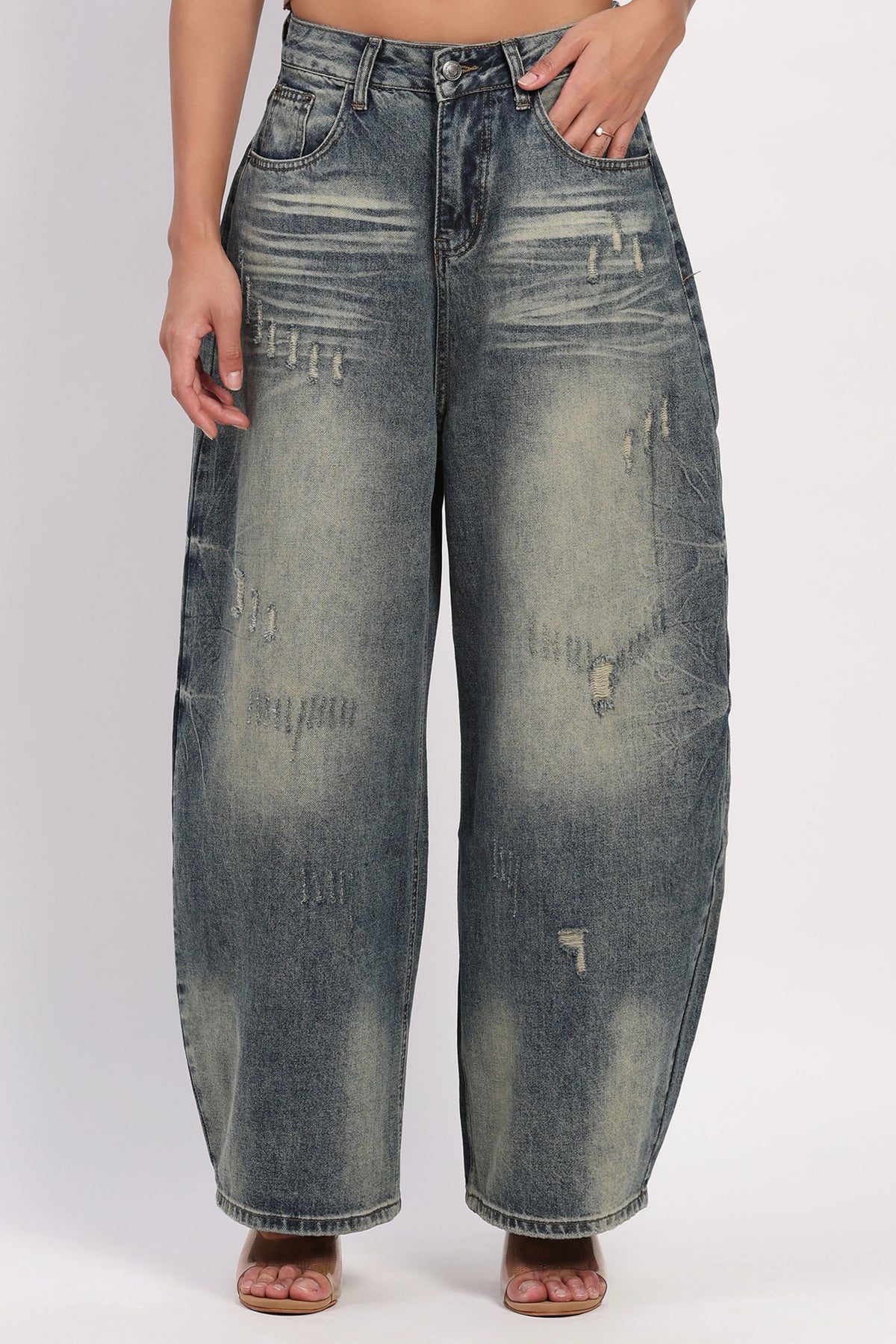 Distressed Baggy Balloon Jeans