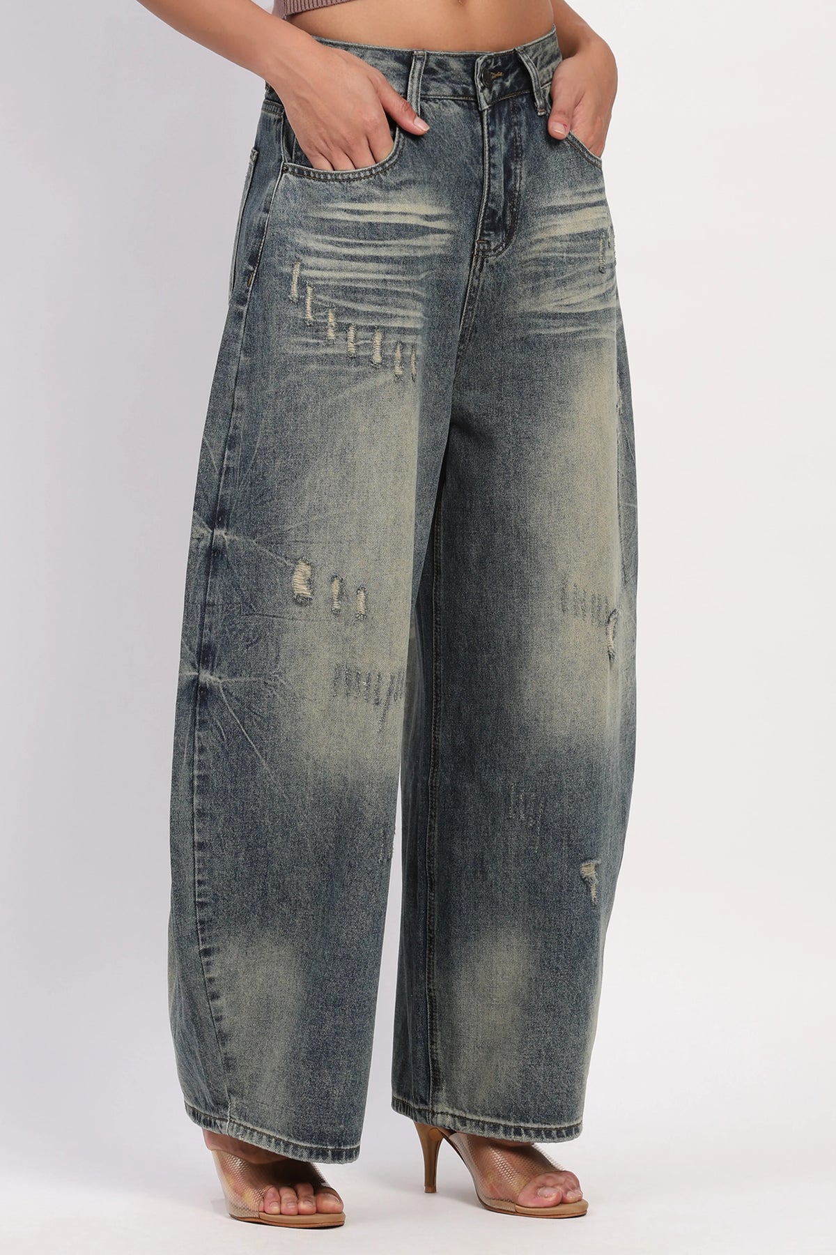 Distressed Baggy Balloon Jeans